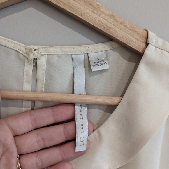 2/15 Lace Blouse - Picture 3 of 3